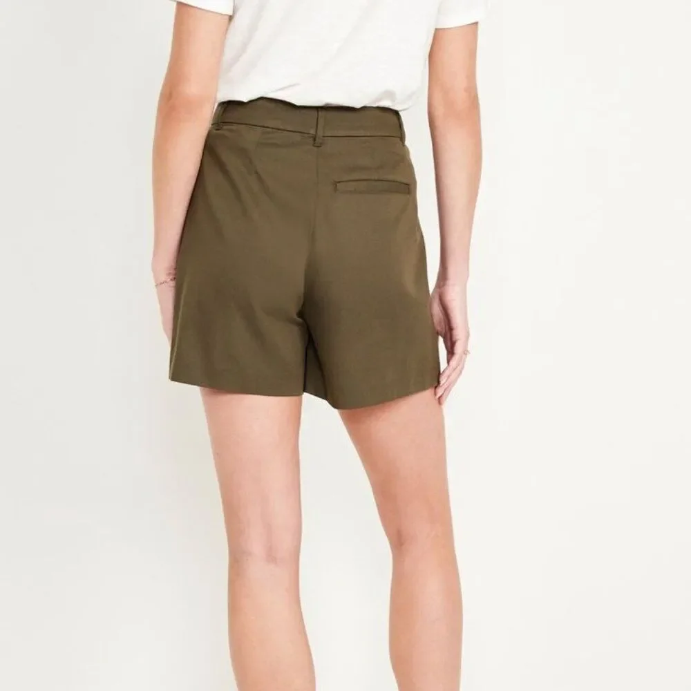 Old Navy Extra High-Waisted Taylor Trouser Shorts Size Large Brown Pleated